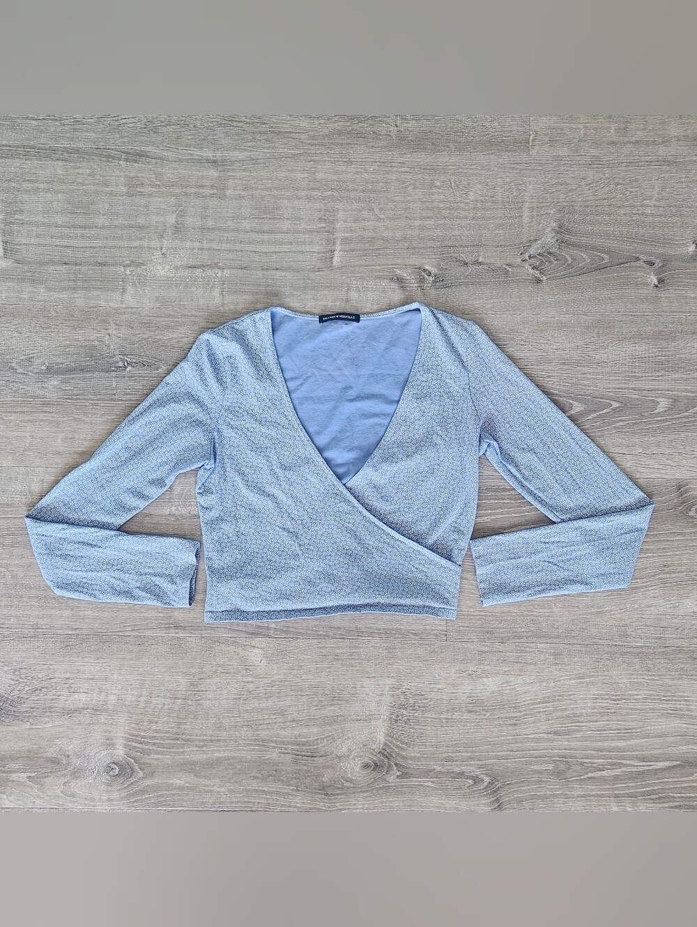 Brandy Melville Ditsy Floral Wrap Top OS Blue V-Neck Long Sleeve Italy Coquette